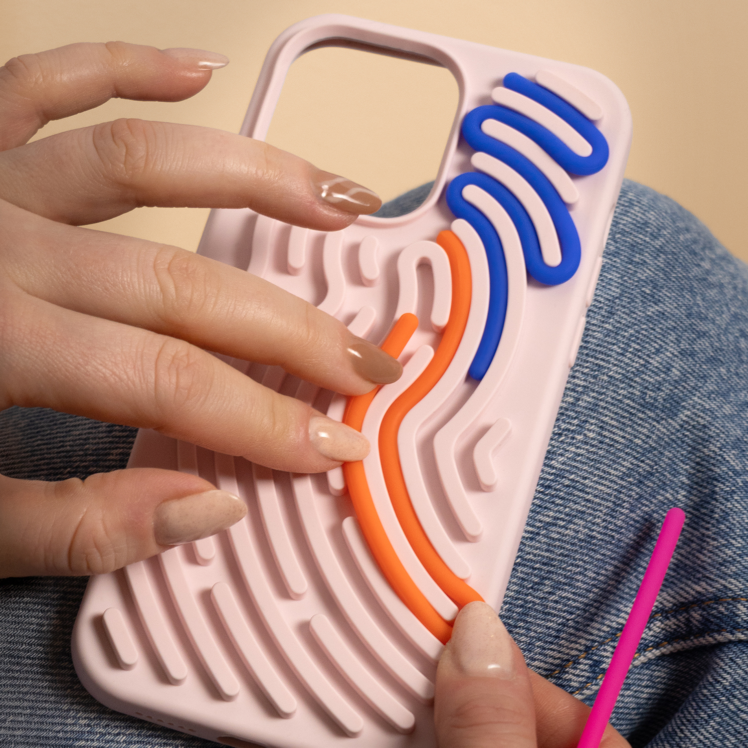 Pokrowiec Etui silikonowe DIY Snake r�owe APPLE iPhone 11 / 4