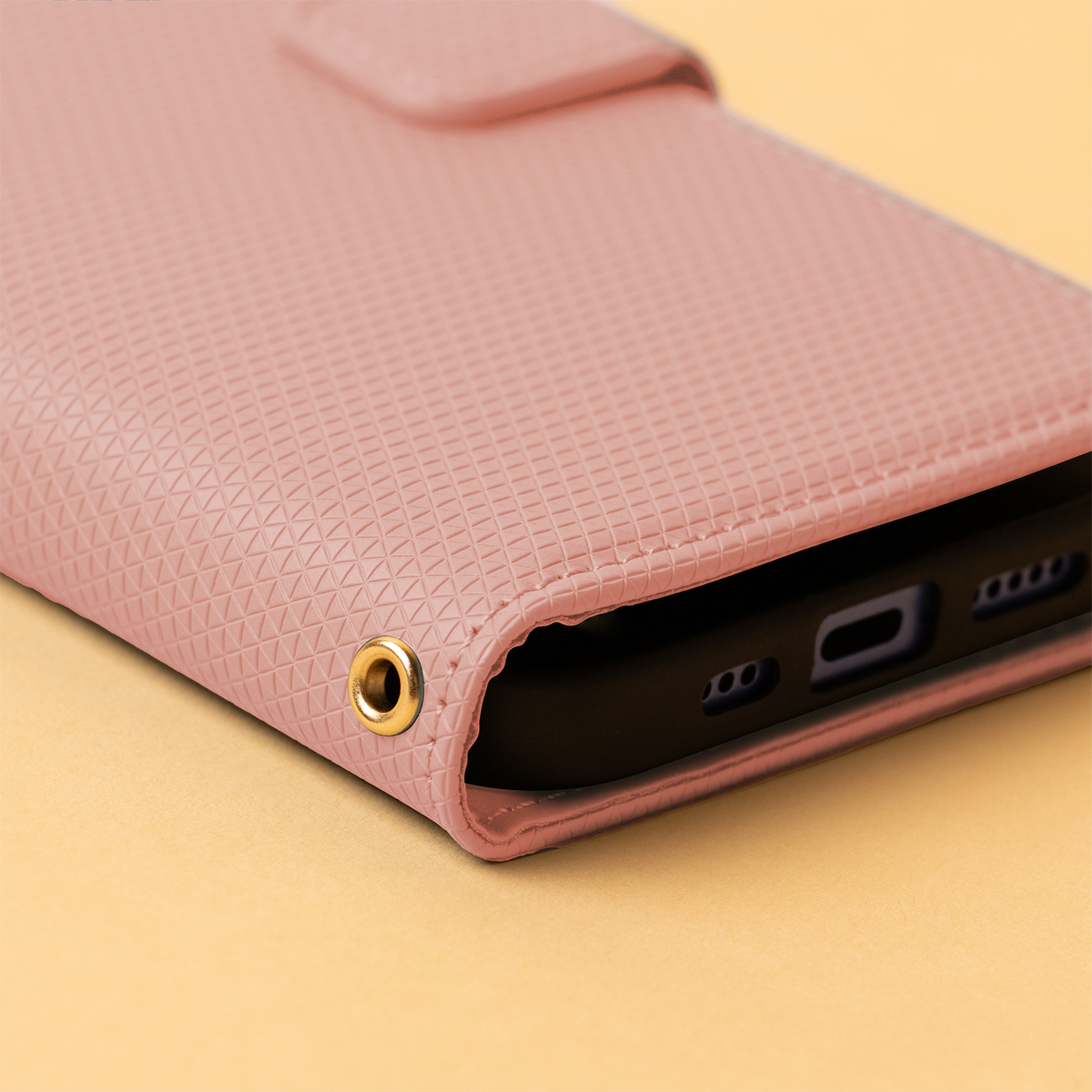 Pokrowiec etui zamykane Smart Triangle różowe APPLE iPhone 18 Pro / 3 Pokrowiec etui zamykane Smart Triangle różowe APPLE iPhone 18 Pro / 3