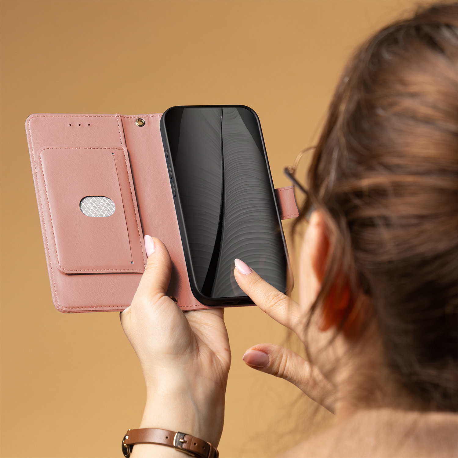 Pokrowiec etui zamykane Smart Triangle różowe MOTOROLA Edge 70 Fusion / 5 Pokrowiec etui zamykane Smart Triangle różowe MOTOROLA Edge 70 Fusion / 5