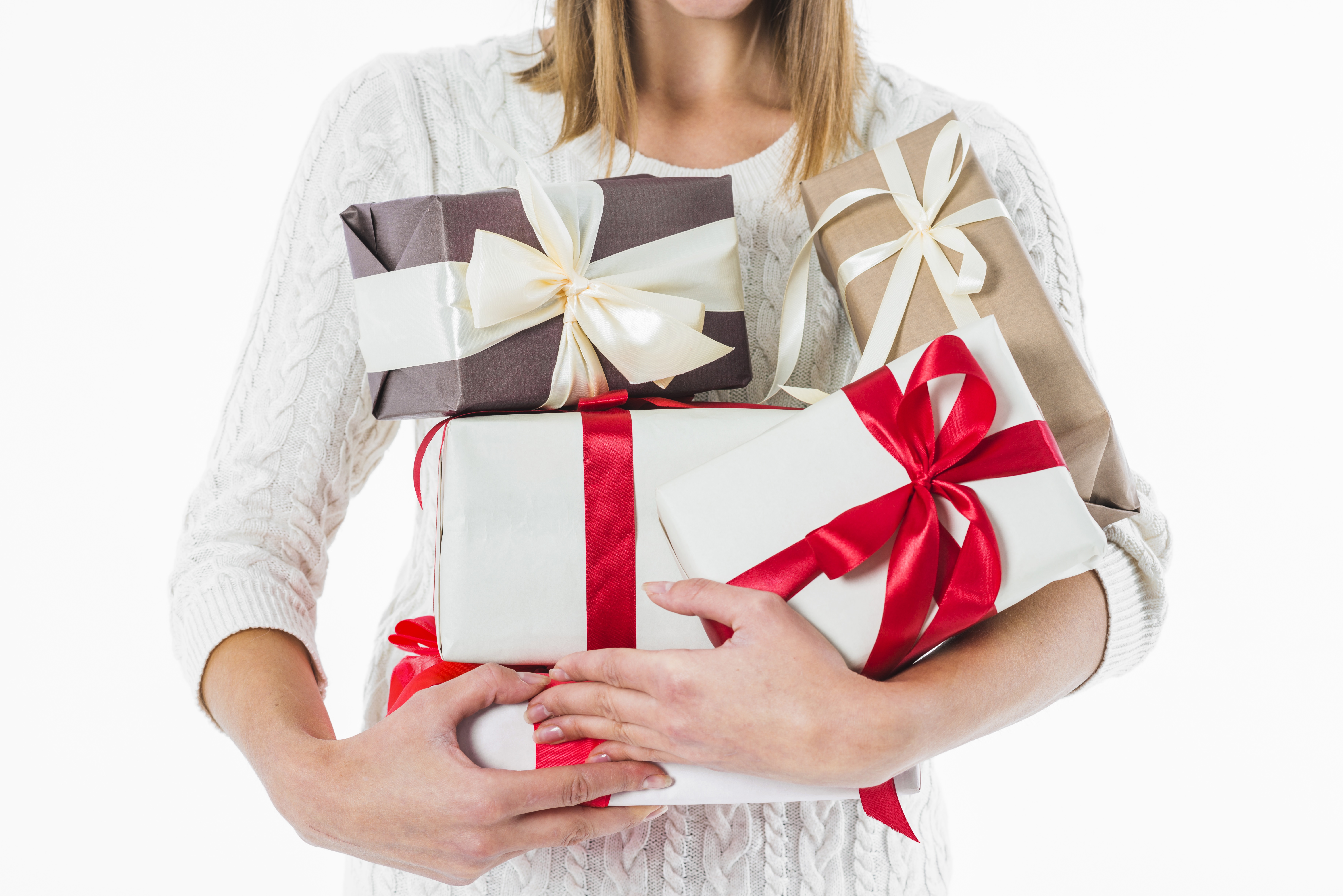Лучший подарок для женщины это беременность. Подарок девушке. Дарим подарки. Женщина с кучей подарков. Подарок в руках.