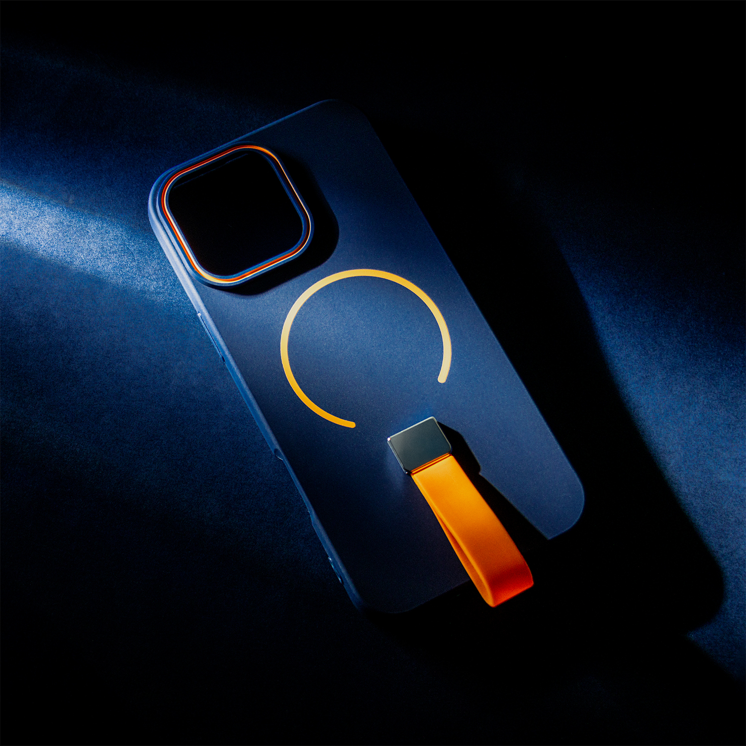 Pokrowiec Nak�adka Loop Thin Mag z funkcj� MagSafe APPLE iPhone 17 Pro / 8