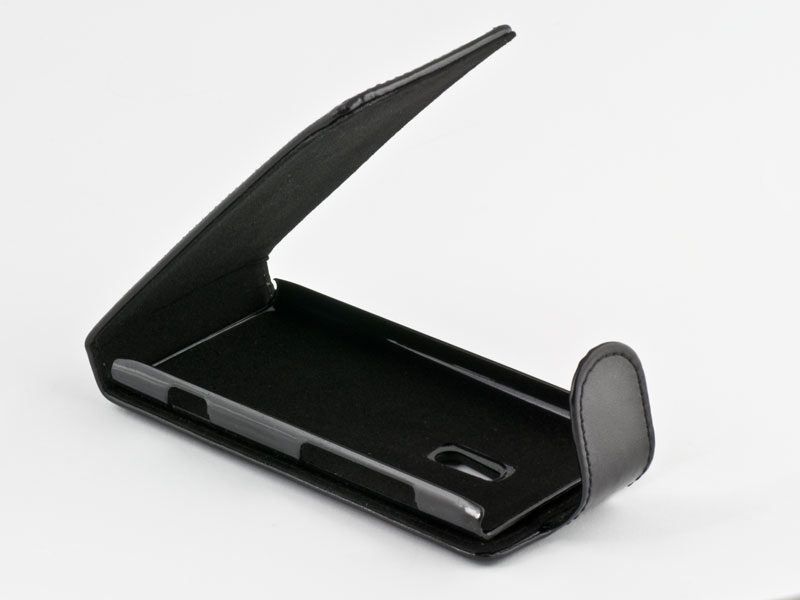 Pokrowiec z klapk na magnes Prestige czarny NOKIA Lumia 610 / 2