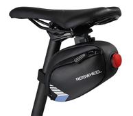 Uchwyt rowerowy Torba pod siodeko Roswheel 131413-A z latark czarno-granatowa do HTC Desire 630