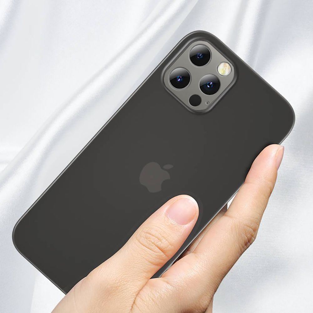 Pokrowiec Tech-protect Ultraslim 0.4mm czarne APPLE iPhone 13 / 4
